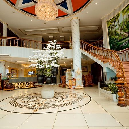 Hoang Loc Hotel Buôn Ma Thuột Esterno foto