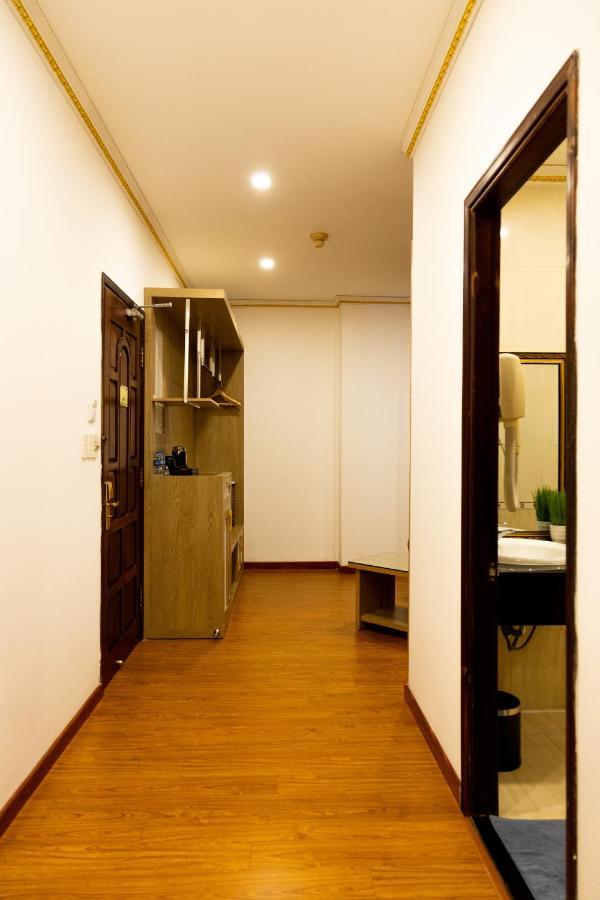 Hoang Loc Hotel Buôn Ma Thuột Esterno foto