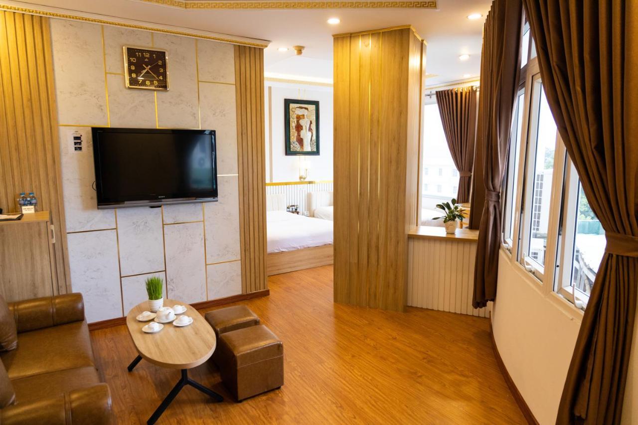 Hoang Loc Hotel Buôn Ma Thuột Esterno foto