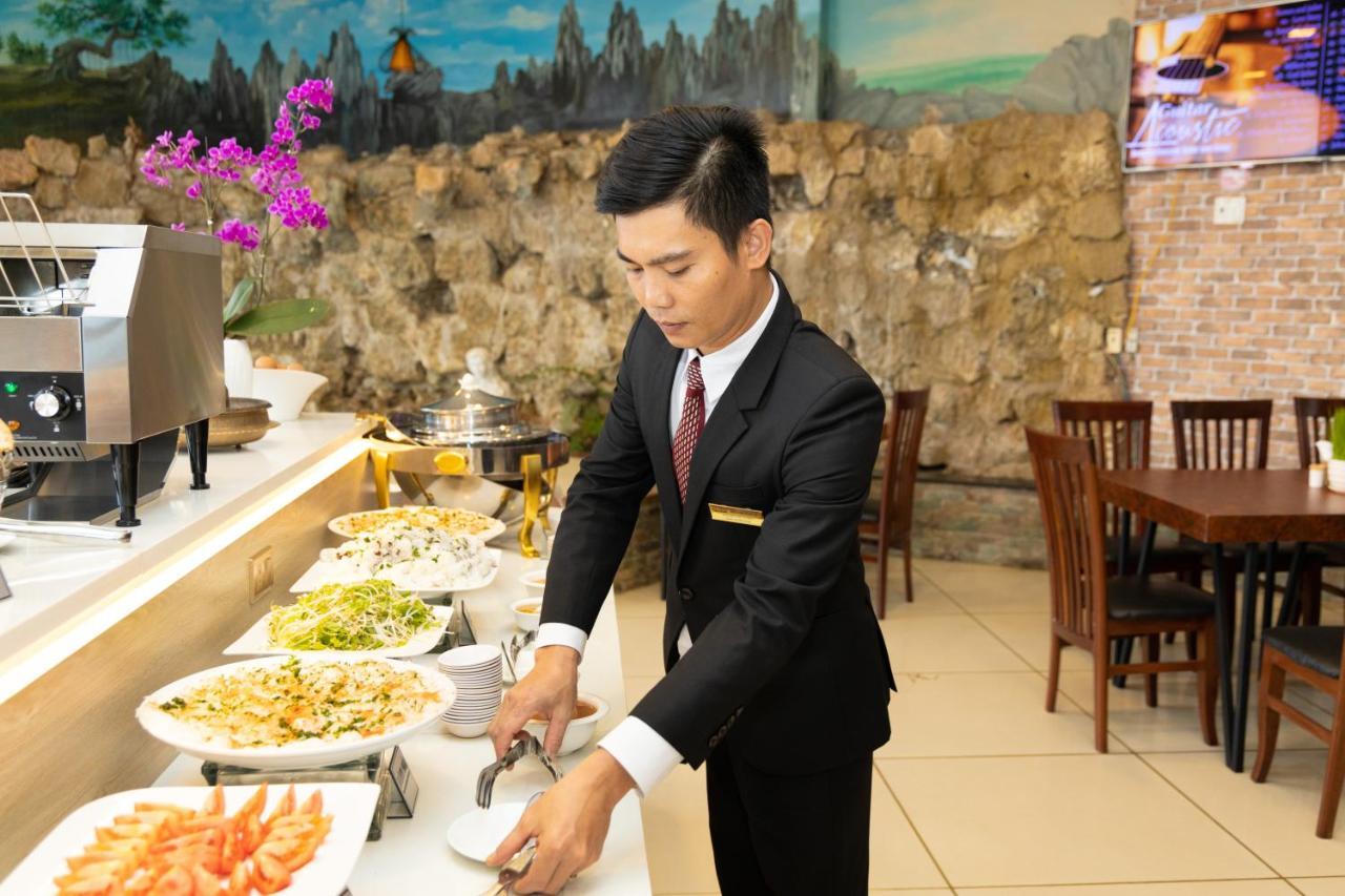 Hoang Loc Hotel Buôn Ma Thuột Esterno foto