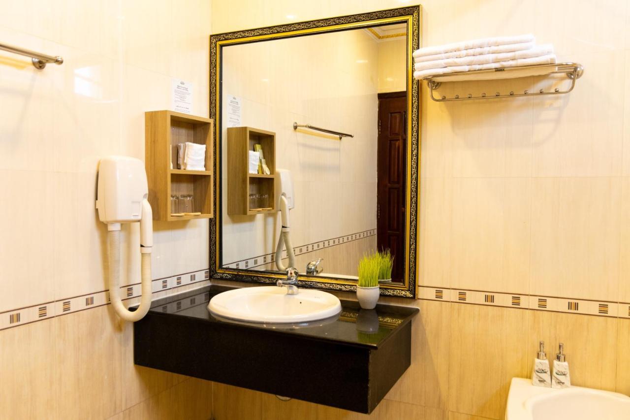 Hoang Loc Hotel Buôn Ma Thuột Esterno foto